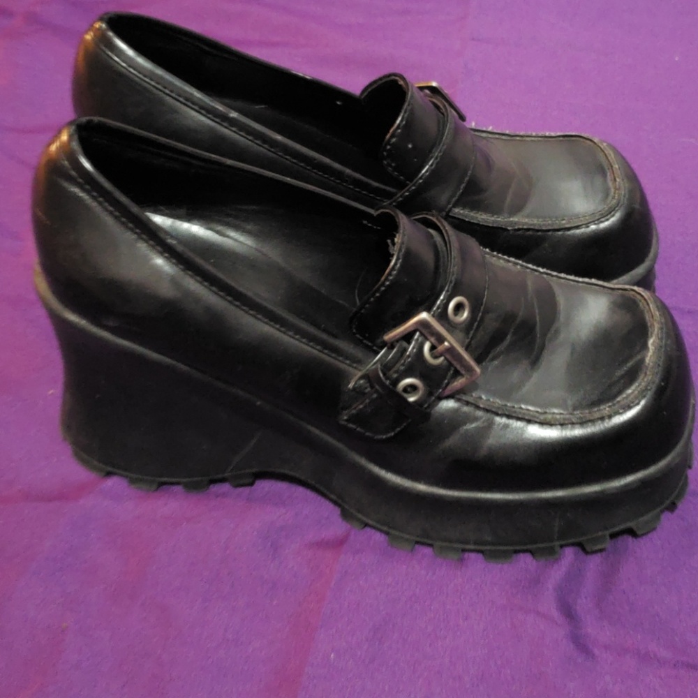 Vintage Soda platforms